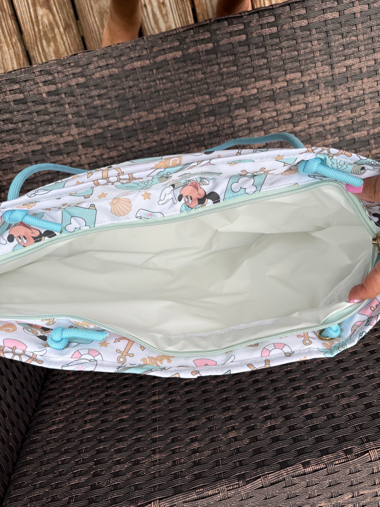 Seas The Magic Chill Tote (Will be RTS as of June 15th)