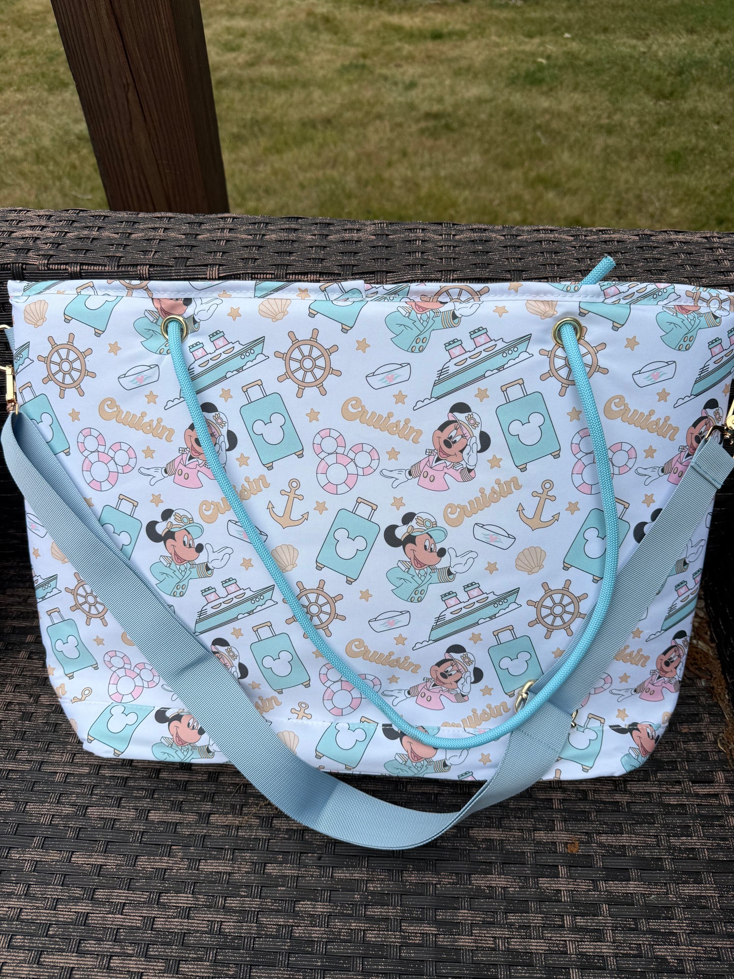 Seas The Magic Chill Tote (Will be RTS as of June 15th)