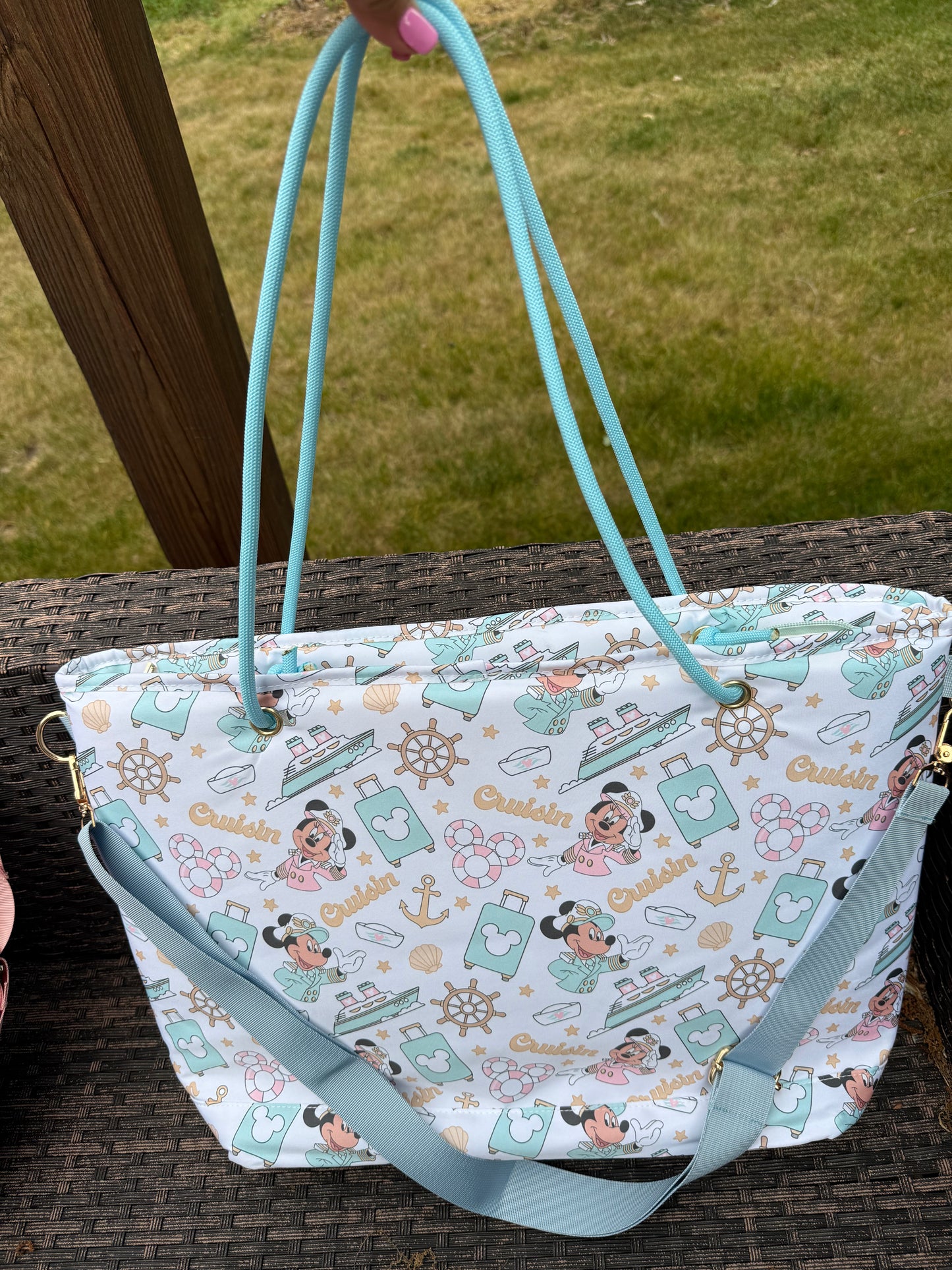 Seas The Magic Chill Tote (Will be RTS as of June 15th)