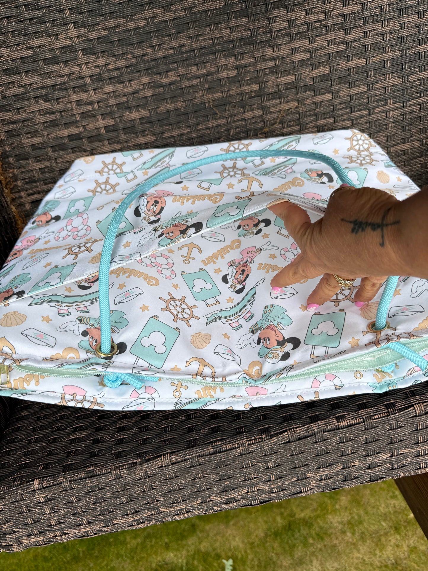Seas The Magic Chill Tote (Will be RTS as of June 15th)